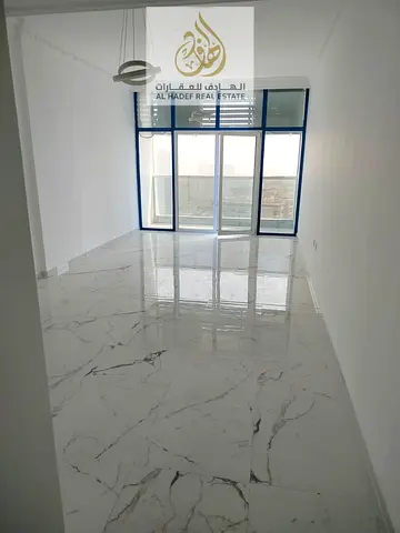 الايجار سنوي في عجمان منطقة مشيرف جنب مركز للفحص الطبي مقابل سيتي سنتروبنك مصرف الامارات الاسلامي البنايه عائلات غرفتين وصاله تكيف مركزي 2 حمام بلكونه
