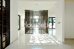 Community Expert | 9,817 Sqft Plot | 5 Bed Large