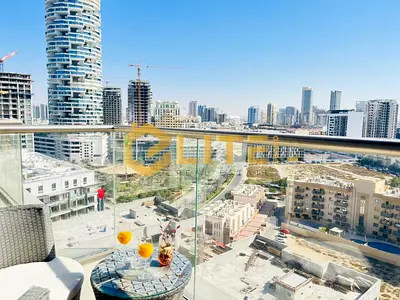 استوديو مفروش | شرفة | إطلالة على وسط المدينة | برج بارك فيو JVC