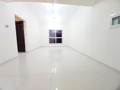 1BHK VERY LEXIREOUS NEAT AND CLEAN 1 BEDROOM APARTMENT AT PRIME LOCATION WITH FREE PARKING READY TO
