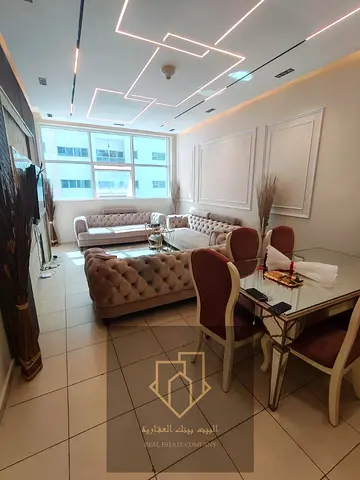 موقع ممتاز - مساحه كبير - قريب من مخرج دبي والشارقه - قريب من جميع الخدمات - باركن مجانا