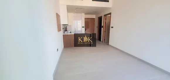 Prime Location| Bright and Natural | Call Now