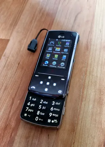 LG KF510