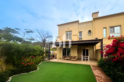 Single row | Upgraded | Corner Unit | Landscaped