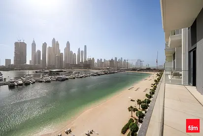 Corner Large Layout | Luxurious | Seaview