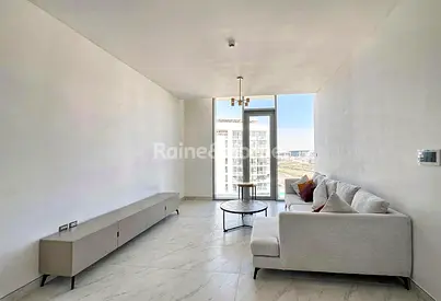 Vacant | High Floor | Bright and Spacious 1BR
