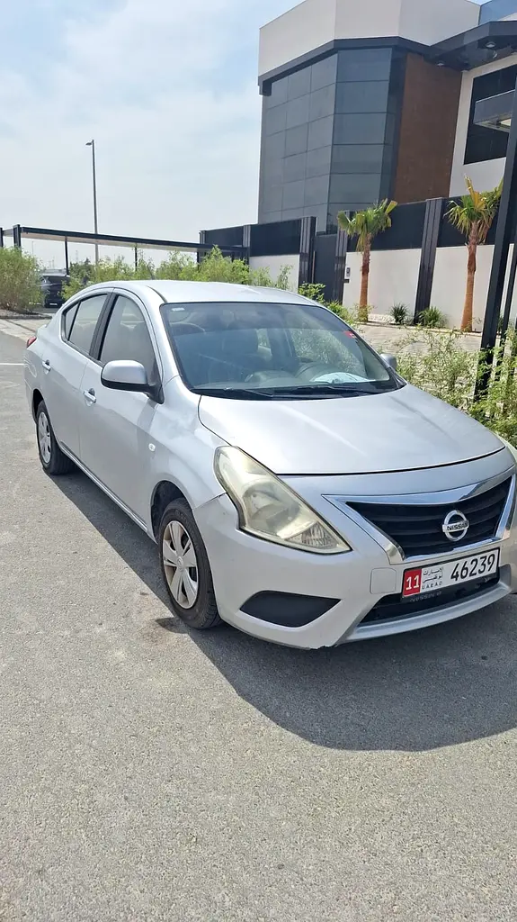 Nissan Sunny 2020 — photo 1 of 7