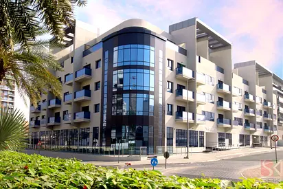 One Month Rent Free-Studio Flat Available