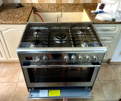 BOSCH Series 8 Gas Electric Cooker Range Size 90cm Exellent Condition