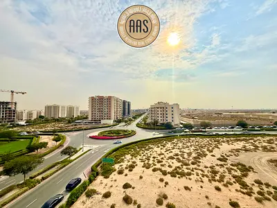 Modern Design Spacious Bright 2BHK Available Liwan