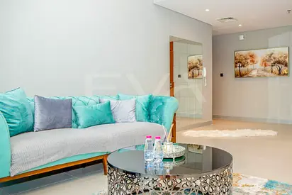 CORNER UNIT | FULLY FURNISHED | TENANTED