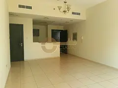 BRIGHT | FAMILY BUILDING | PRIVATE BALCONY