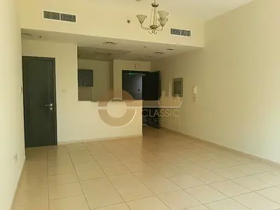 BRIGHT | FAMILY BUILDING | PRIVATE BALCONY