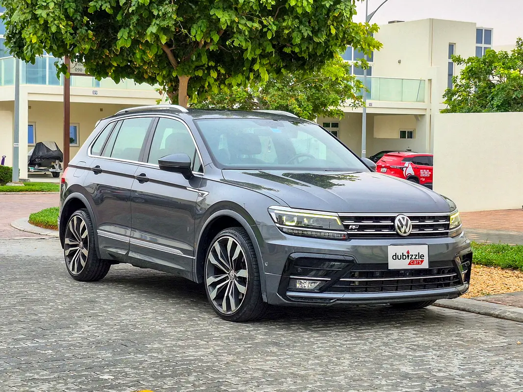 Volkswagen Tiguan 2019 — photo 1 of 16