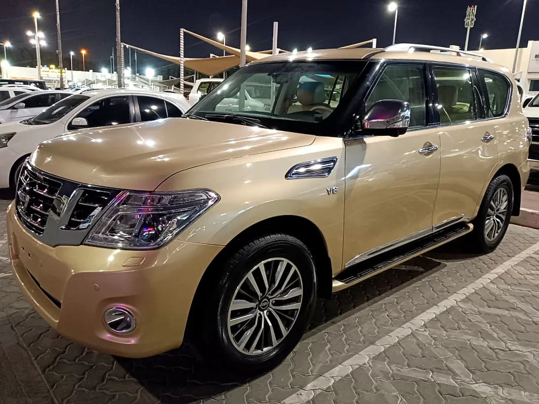 Nissan Patrol 2016 — photo 1 of 14