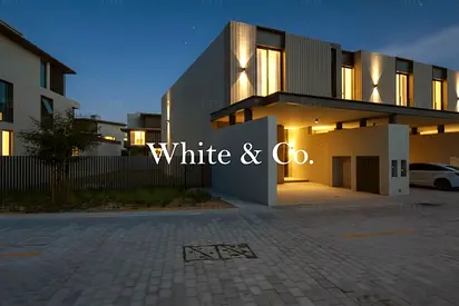 Best priced | Single row | Large corner layout