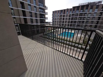 WATERFRONT | CORNER | FREE HOLD