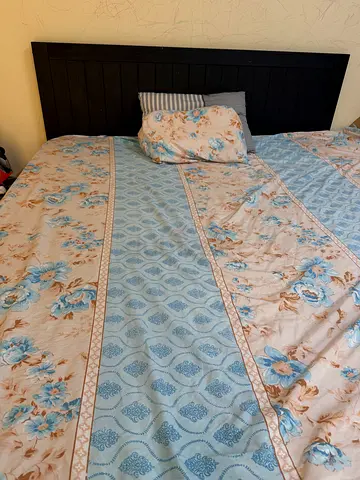 200X200 Bed with drawers + Matress