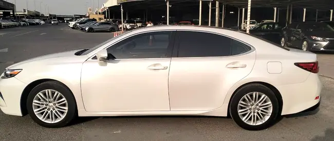 صورة 10 لـ 2018 Lexus ES-SERIES