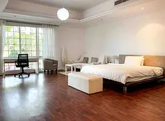 Spacious room in Jumeirah 4mn walk by beach