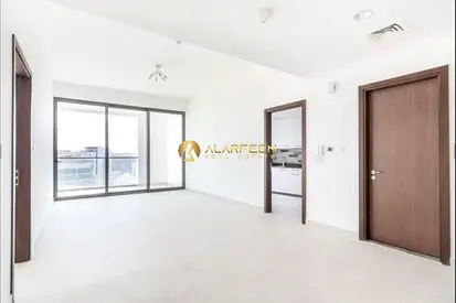 1 Month Free Spacious 1BR with Balcony | Walk to Mall of the Emirates