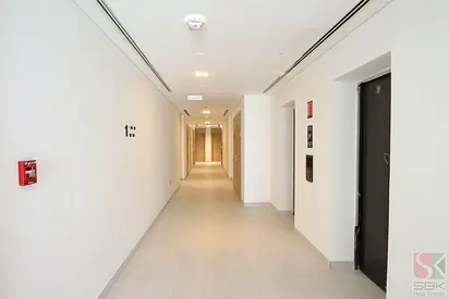 One Month Rent Free-Spacious 1 BR