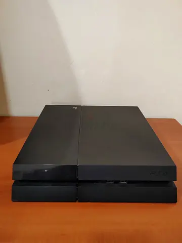 Playstation 4 with 80 games installed