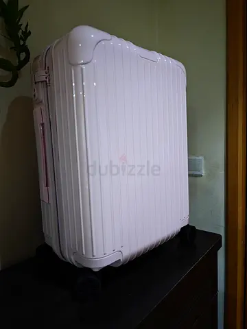 Stylish White Cabin Luggage
