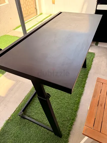 Gravity Professional DJ / Studio Workstation Desk