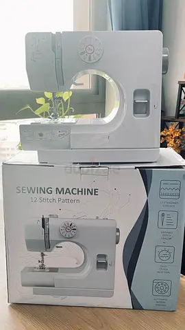 Compact Sewing Machine with 12 Stitch Patterns