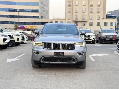 صورة 4 لـ 2017 JEEP GRAND CHEROKEE L