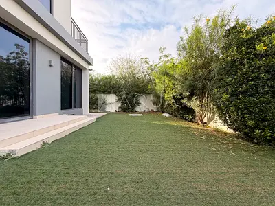 Corner Villa | Vacant | 4 BR + Maids