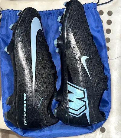 Nike mercurial football boots