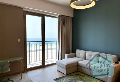 Serene 1BR | Direct Beach Access | Sea View