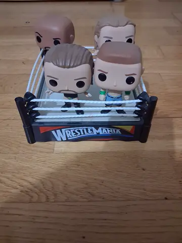 WrestleMania Figure Collectible Set