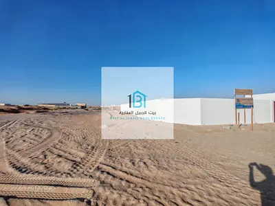 حوطة صناعية في الصجعة S – فرصة استثمارية في موقع صناعي نشط!