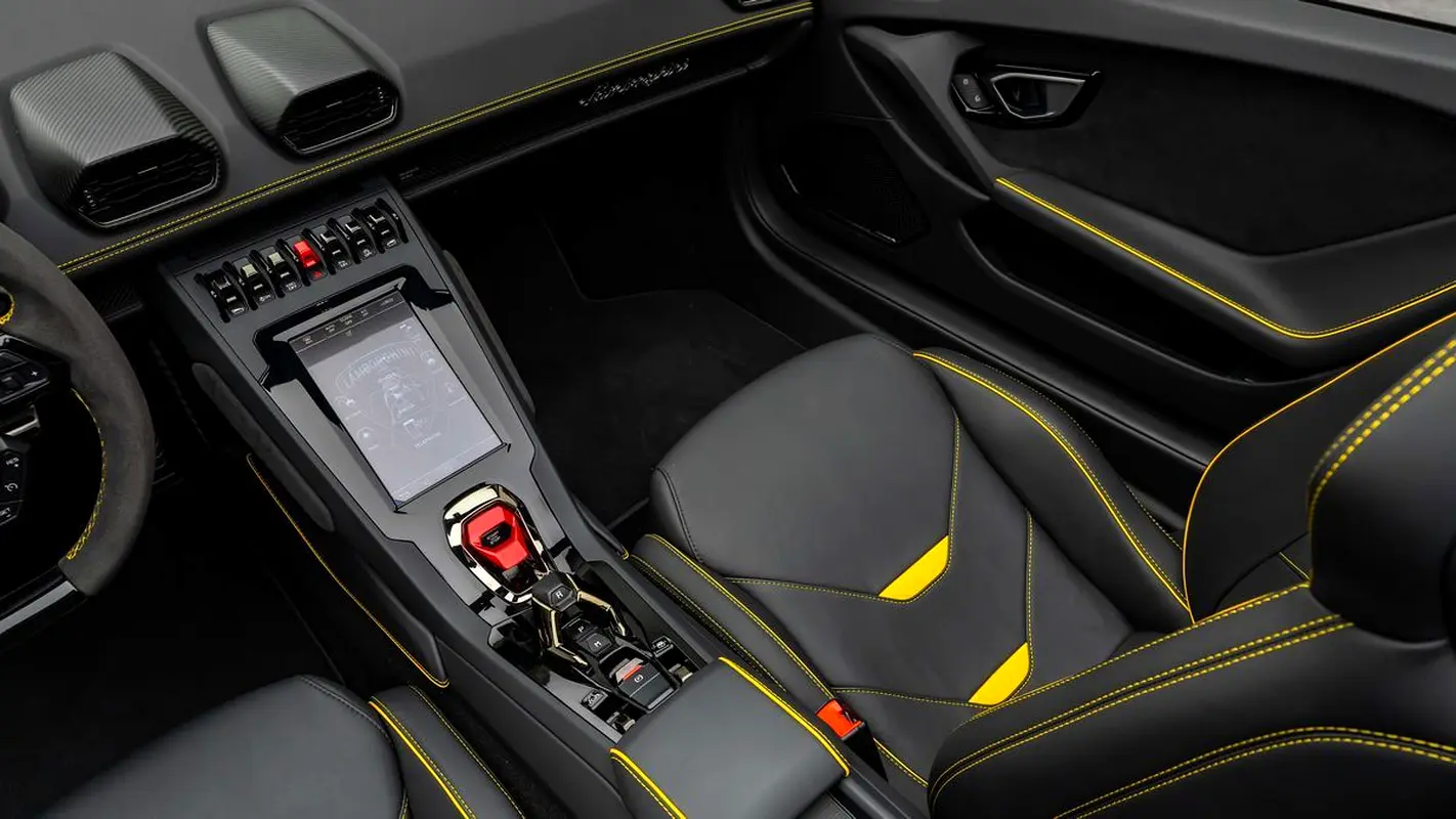 Lamborghini Huracan 2024