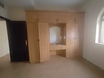 SPACIOUS 1BHK APARTMENT AVAILABLE VERY CLOSE TO MUJHARAH PARK