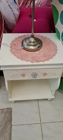 Free side table