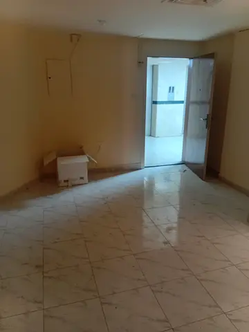 HOT OFFER 1BHK AVAILABLE FAMILY BUILDING 23K