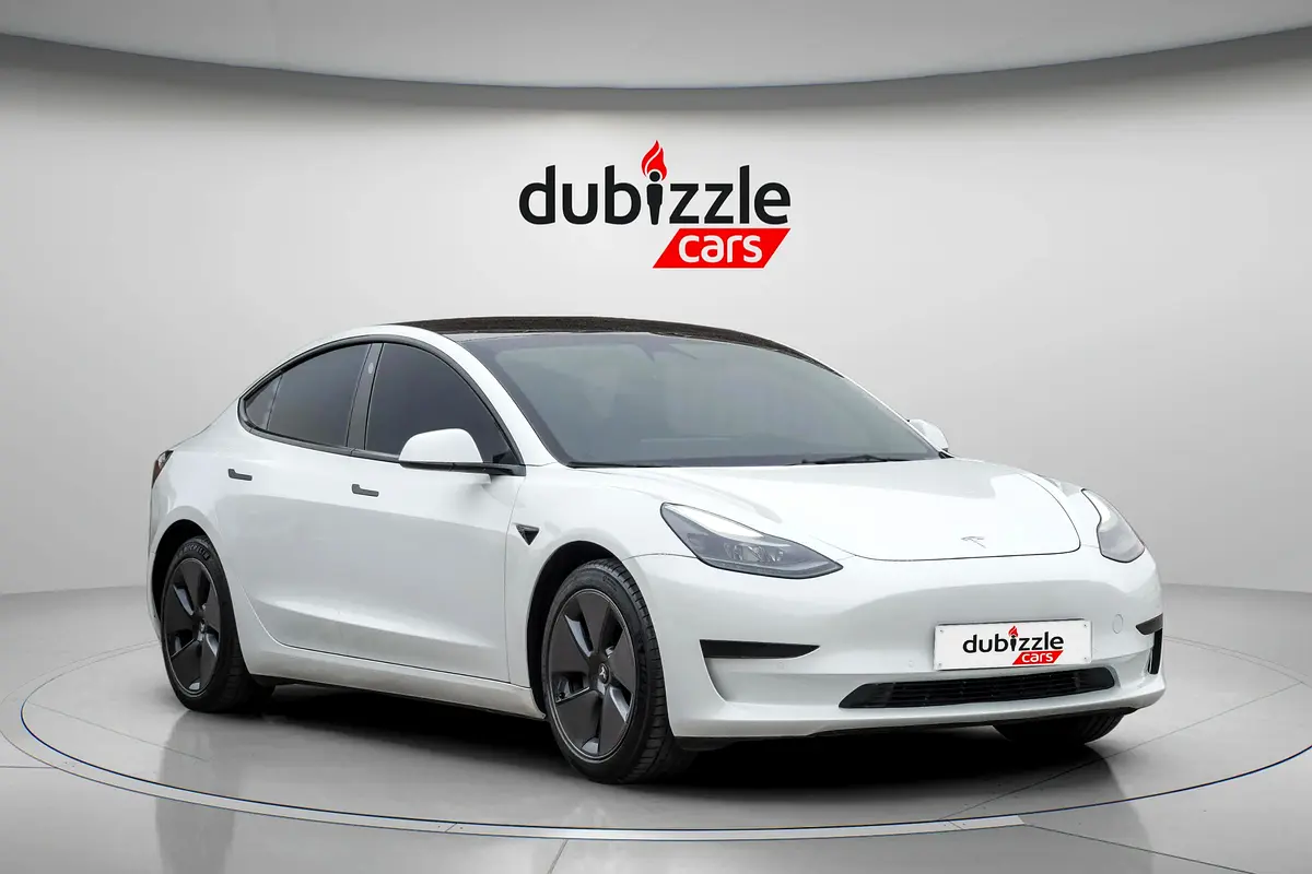 Tesla Model 3 2022 — photo 1 of 16