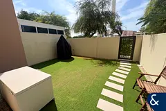 3 Bedroom | Single Row | Close To Park