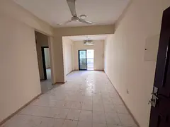 Spacious apartment at an excellent price and in a location close to everything. This offer may disap