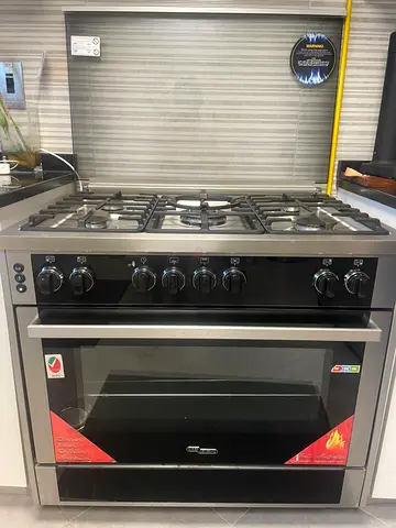 Super General 5 burner Gas cooker