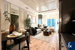 Fully upgraded I Lake view I high floor