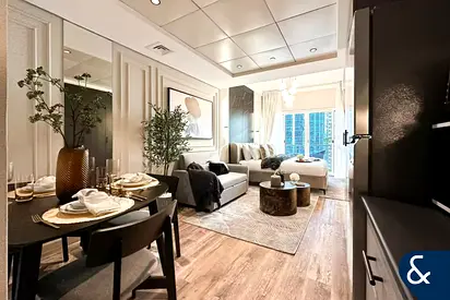 Fully upgraded I Lake view I high floor