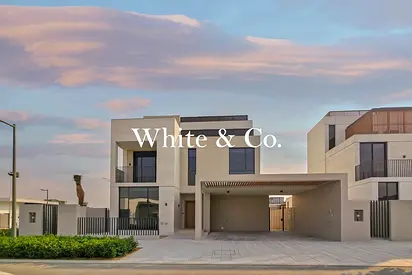 Vacant Now | Corner Plot | Ready to Move In