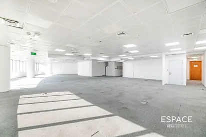 Vacant | Half Floor | Prime Location