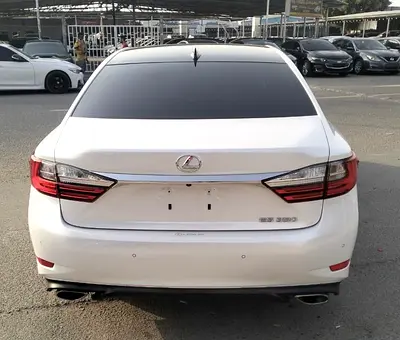 صورة 9 لـ 2018 Lexus ES-SERIES