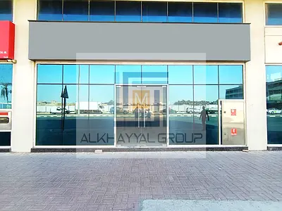 SPACIOUS & FULLY FITTED RETAIL SHOP WITH MEZZANINE & GLASS PARTITIONS - PRIME LOCATION IN INDUSTRIAL AREA 17